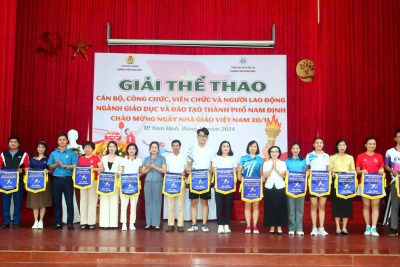 Công đoàn Trường Tiểu học Trần Quang Khải tham gia giải cầu lông ngành giáo dục thành phố Nam Định